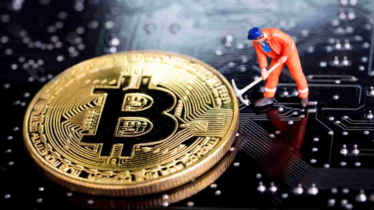 halving mining bitcoin