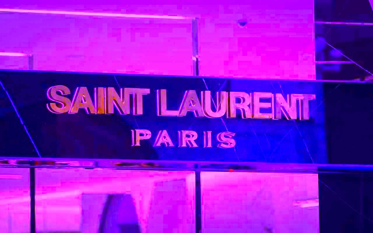 Yves Saint Laurent nt