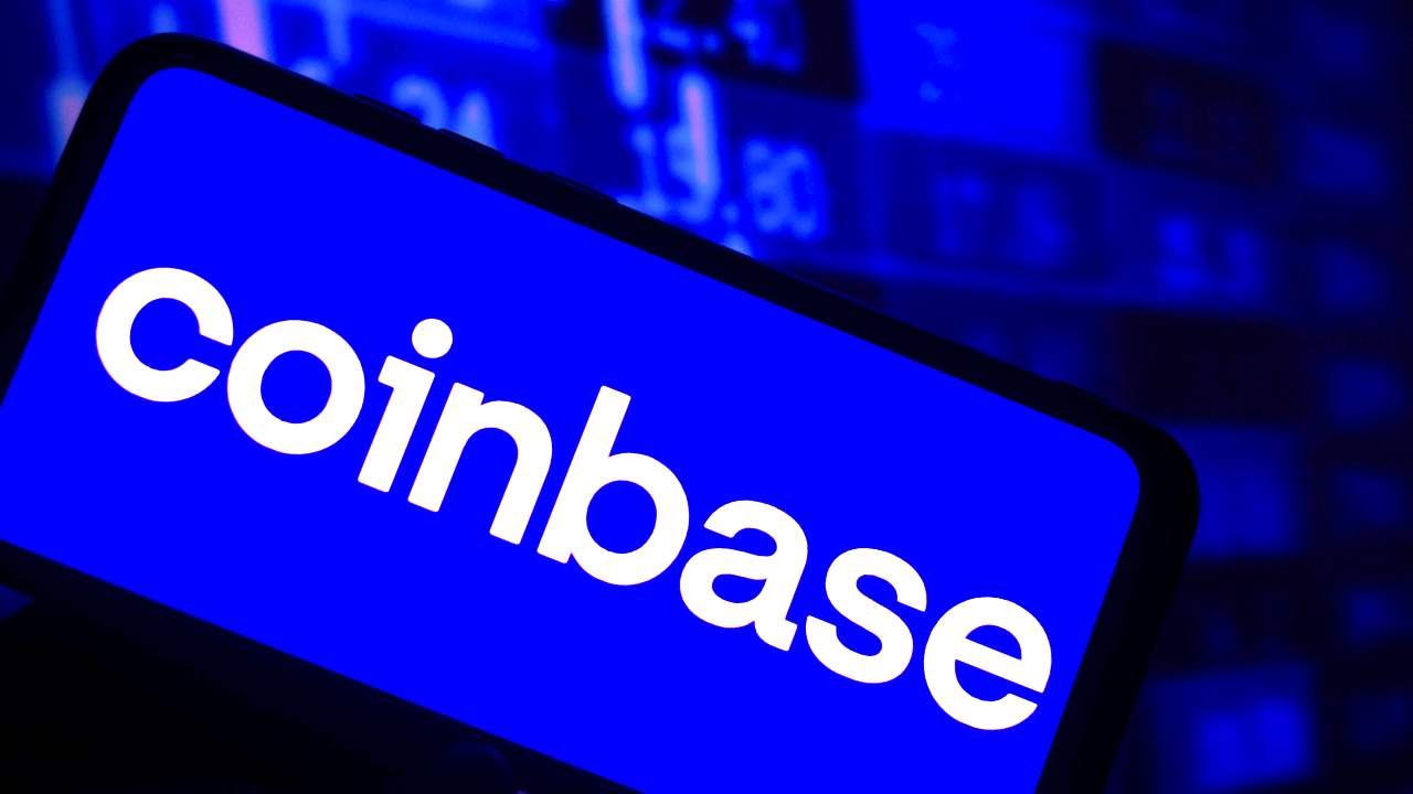 Coinbase blocca account russia putin per guerra ucraina sanzioni